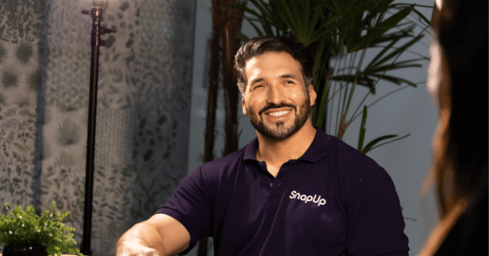 Para SnapUp, a chegada dos anúncios aos ambientes de IA pode representar uma das mudanças mais relevantes da publicidade digital.