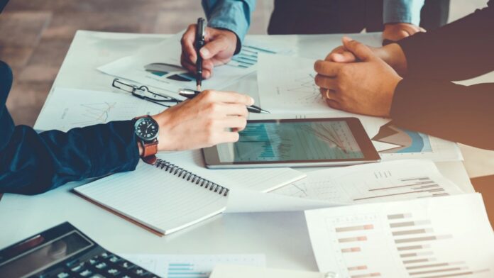 Compliance Talks, série de webinars da clickCompliance, vai tratar do compliance necessário para empresas brasileiras fazerem negócios com os EUA.